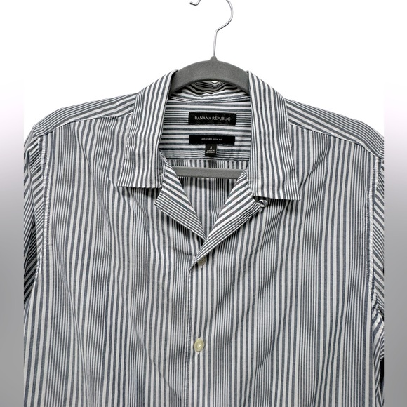 Banana Republic Untucked slim fit long sleeve button down shirt, stripes, small - Picture 3 of 7